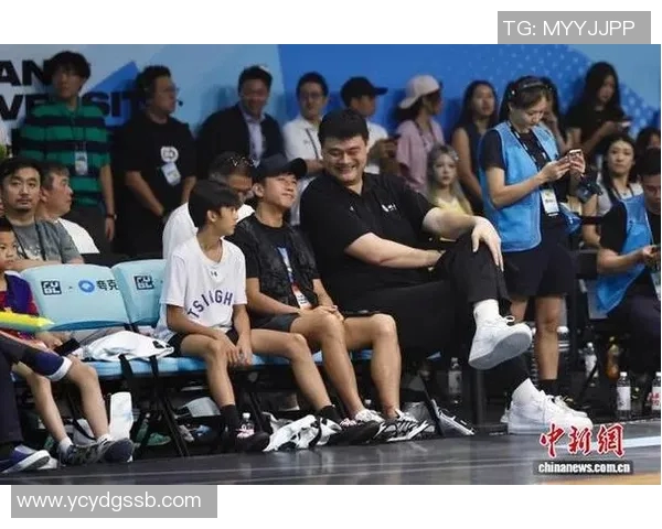 姚明亲临合肥篮球盛会与球迷互动共庆体育热情