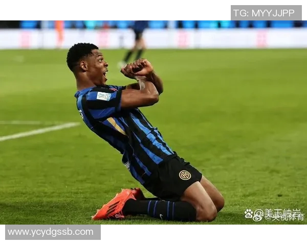 足球明星远射世界波精彩瞬间盘点与排名分析 足球明星远射世界波精彩瞬间盘点与排名分析