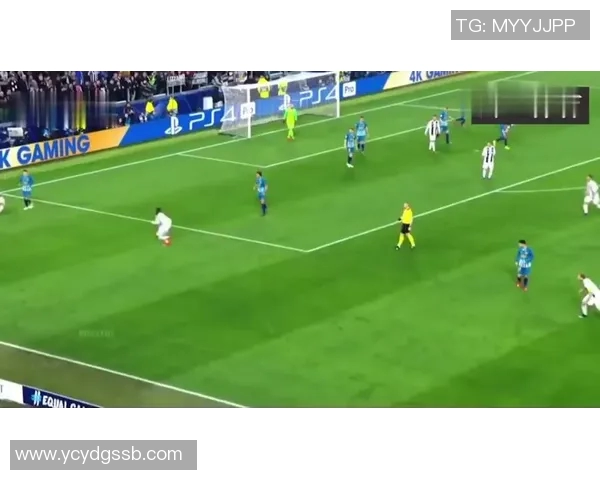 外人眼中的足球明星视频揭秘他们的训练生活与场外趣事