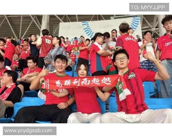 凤凰山足球明星名单揭晓球迷期待新赛季的精彩表现与激烈对决 凤凰山足球明星名单揭晓球迷期待新赛季的精彩表现与激烈对决